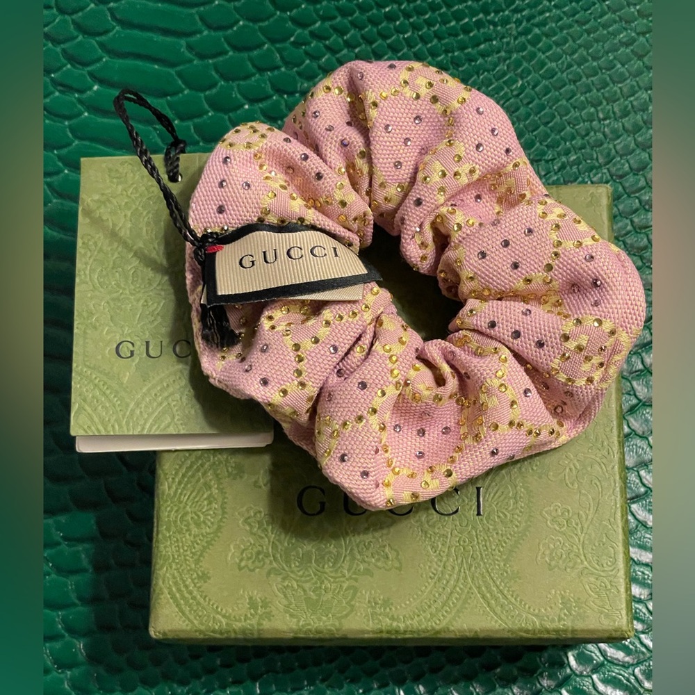 Gucci Pink and Gold Hair Scrunchie Brand NWT  and Box